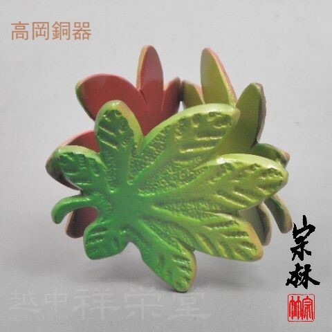 【蓋置　南鐐　蜻蛉】大野芳光　共箱 楽天市場】大野芳光作 高岡 唐銅蓋置三枚銀杏金散らし 木箱入り