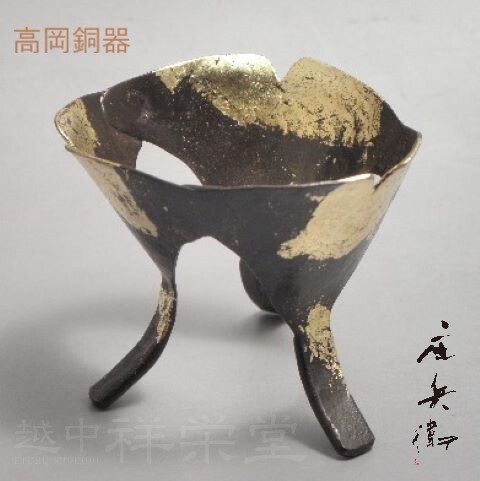 【蓋置　南鐐　蜻蛉】大野芳光　共箱 楽天市場】大野芳光作 高岡 唐銅蓋置三枚銀杏金散らし 木箱入り