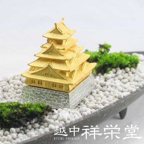 【日本製】箱城 大阪城 金メッキ 手のひらサイズのお城