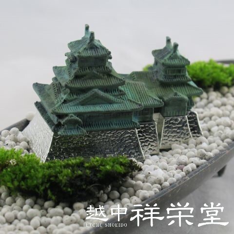 【日本製】箱城 熊本城 青銅色 手のひらサイズのお城