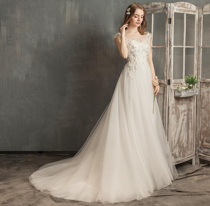 まとめ買いでお得 ウェディングドレス 花レース トレーン お花嫁ドレス ロングドレス 上品 優雅 海外挙式 撮影 着痩せ ブライダル パーティードレス 礼服 結婚式 編み上げタイプ イブニングドレス 披露宴 二次会 演奏会 ピアノ ワンピース 前撮り 後撮り 旅行 韓国風