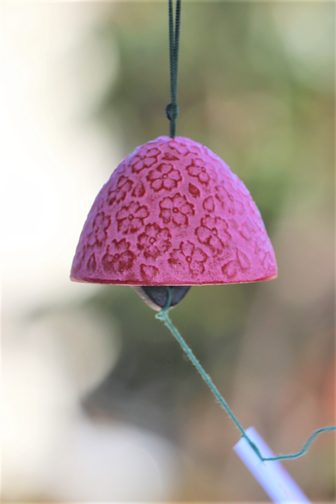 楽天市場 南部鉄器 風鈴 角風鈴 おしゃれ オシャレ かわいい 可愛い 音色 の 良い 風鈴 いい音 音 美しい音色 癒し 伝統工芸 鉄 ギフト 贈り物 プレゼント 涼 涼しい 清涼 リラックス 癒しグッズ 癒し インテリア雑貨 インテリア 匠縁堂