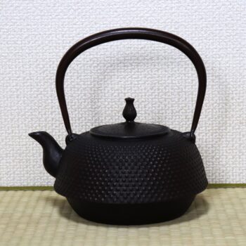 楽天市場】南部鉄器 鉄瓶 菱花 1.8L 日本製 金気止め 南部鉄瓶 大容量