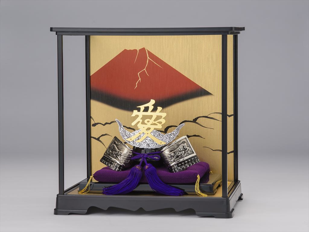 戦国武将兜 直江兼続公 ディスプレイケースセット Bla Org Bw