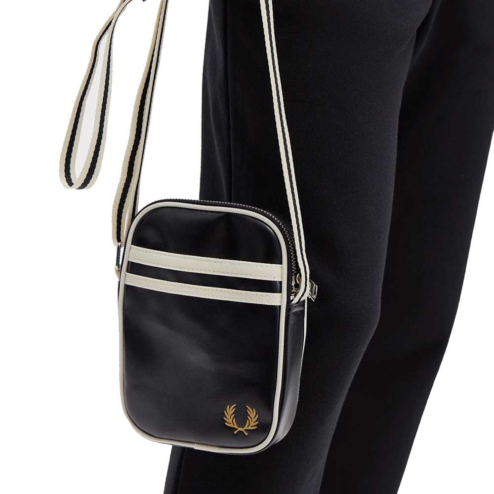 楽天市場】フレッドペリー バッグ FRED PERRY Classic Small Side Bag