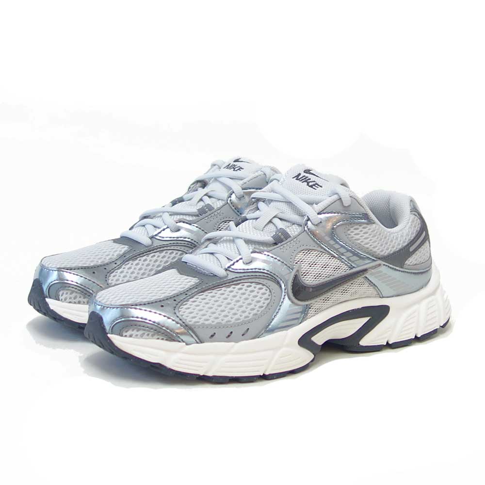 ナイキ NIKE V5 RNR hj5228014 Photon Dust / Dk SmokeGrey（メンズ） スニーカー スポーツシューズ ウォーキング 「靴」｜靴のシナガワ