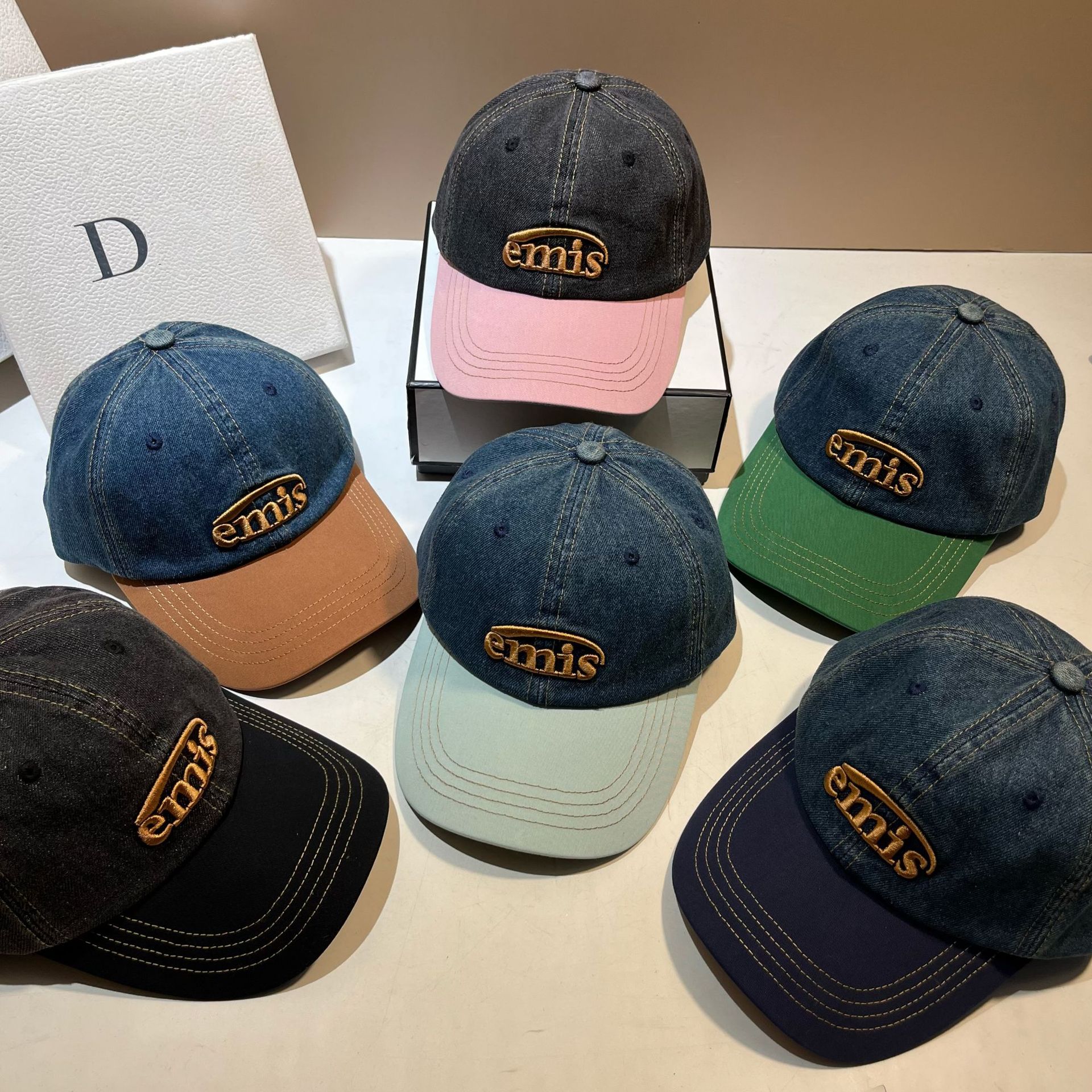 韓国　emis エミス　デニムバイカラーキャップ　大人気カラー 楽天市場】EMIS エミス ウォッシュドデニム ロゴ ボールキャップ