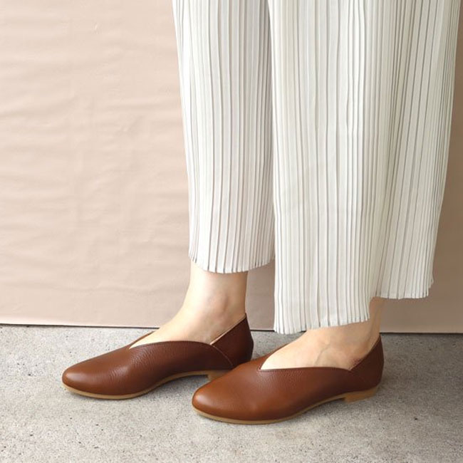 楽天市場】スリッポン フラットシューズ とんがり パンプス 本革