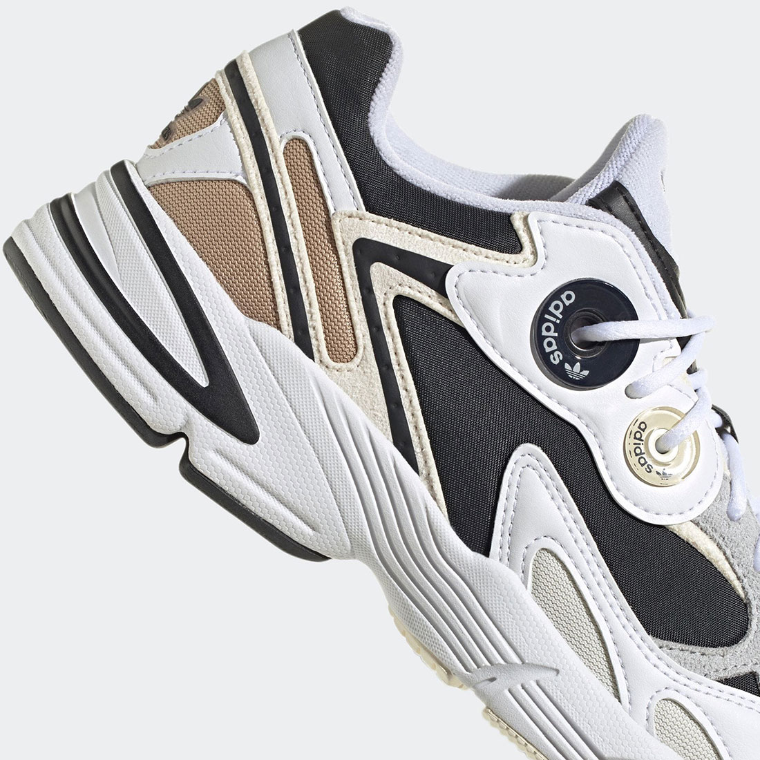 ブランドのギフト アディダス フットウェアホワイト/コア ASTIR adidas アスター フラワー・リース