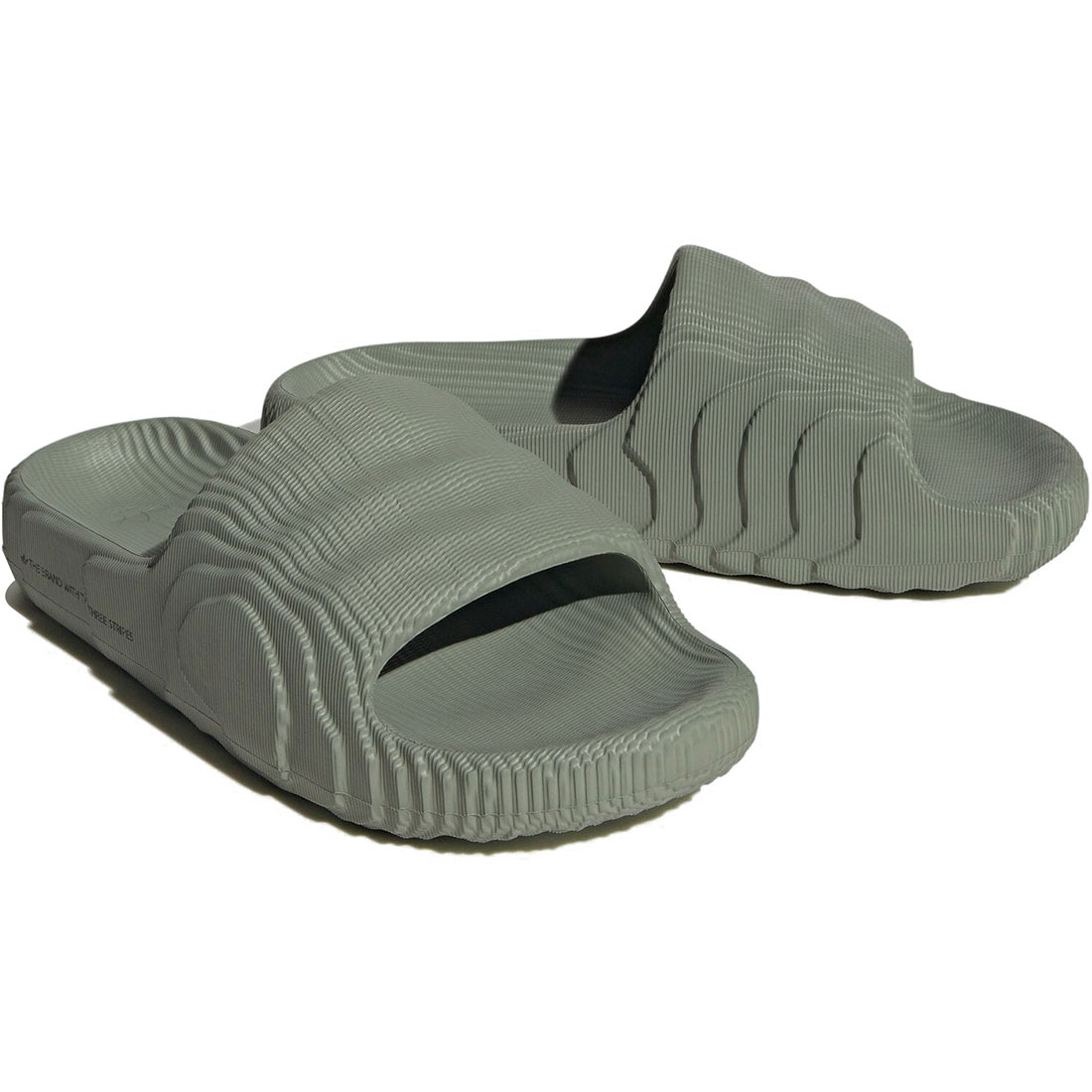 アディダス アディレッタ 22 サンダル adidas ADILETTE 22 SLIDES シルバーグリーン/シルバーグリーン/コアブラック IG8264 7,847円