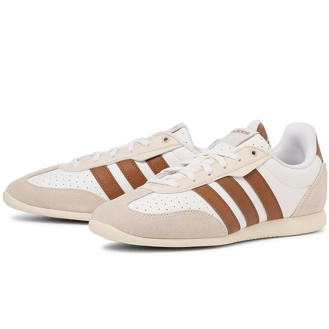 アディダス バレダ 置き目 adidas BARREDA LO 象牙色/ダスキーブロンズ/ワームバニラ HQ7389