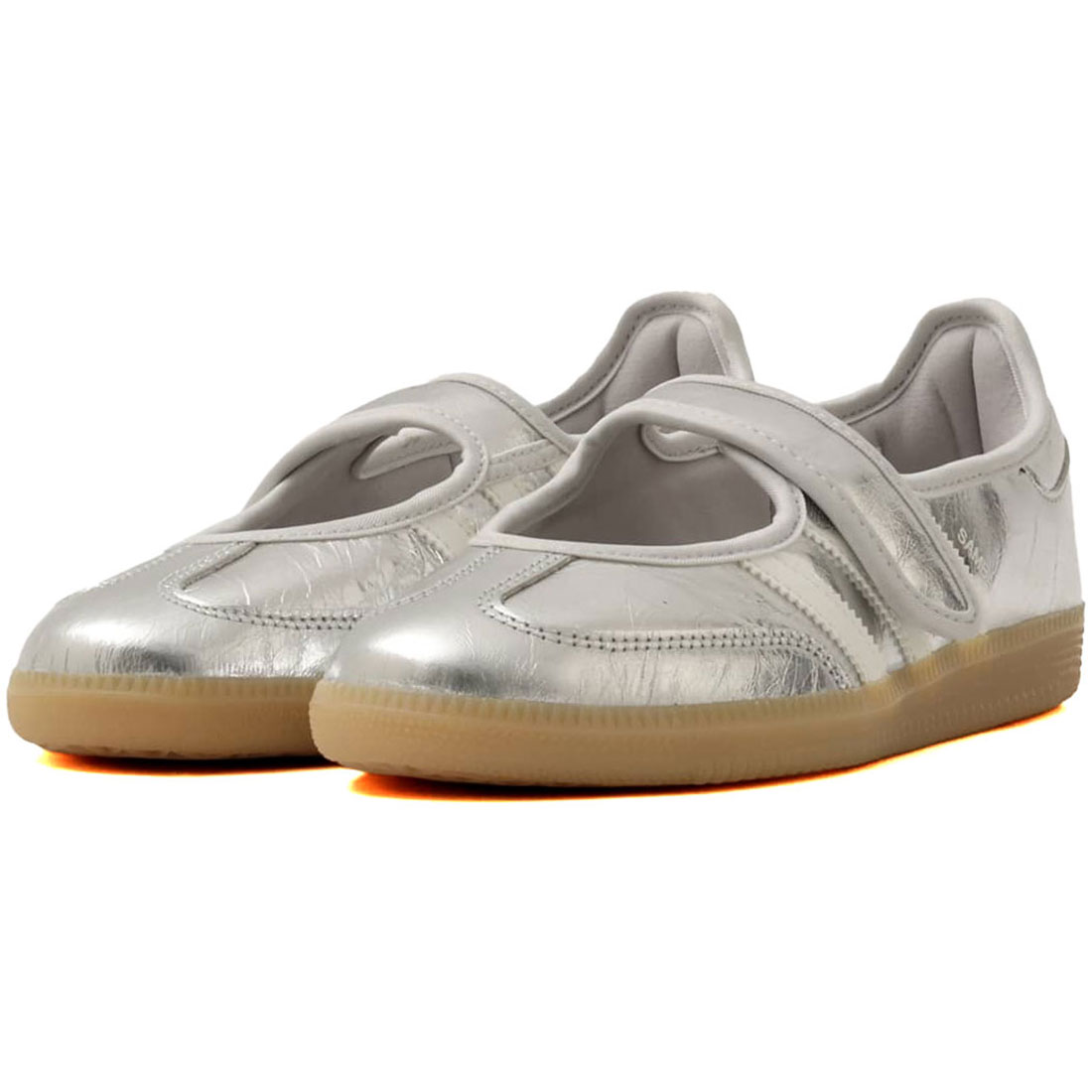 アディダス サンバ ジェーン シューズ adidas W SAMBA JANE SHOES シルバーメタリック/オフホワイト/ガム KK2502｜シューズナッツ