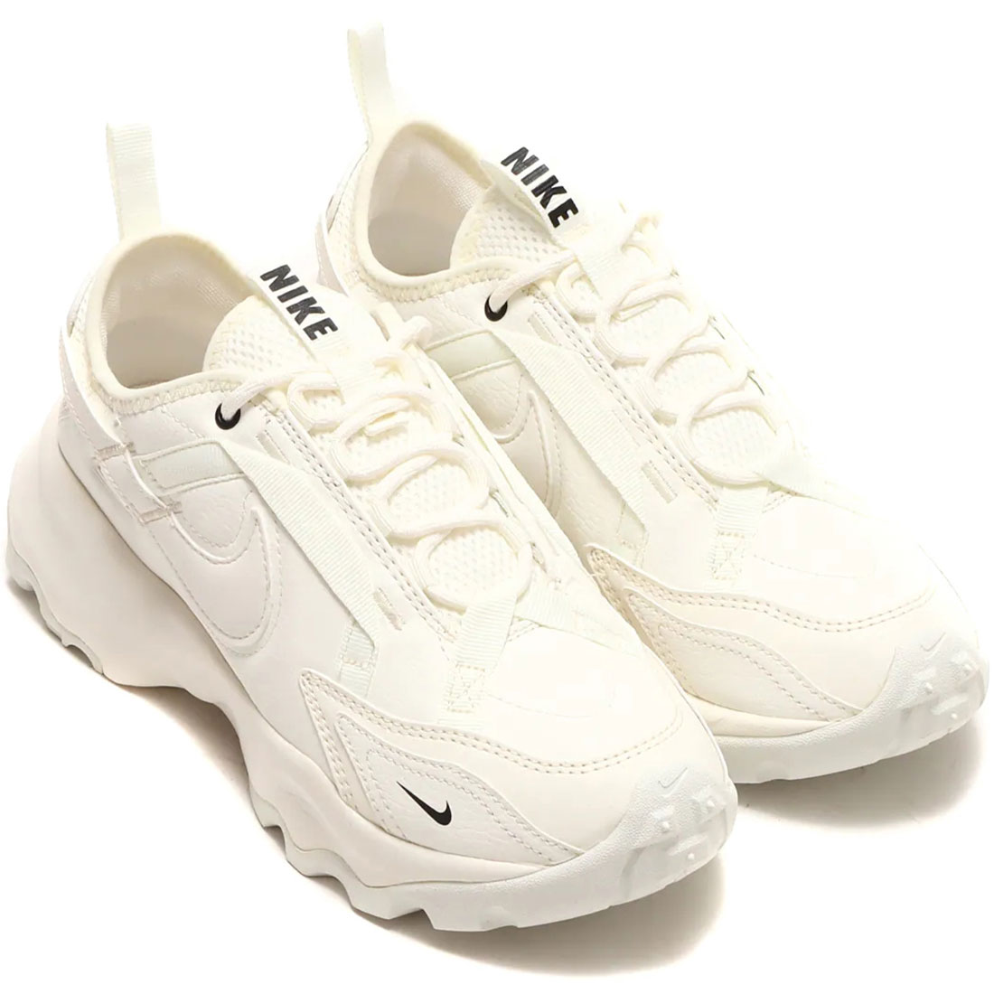 ナイキ TC 7900 NIKE W TC 7900 セイル/黒いこと/セイル DD9682-100