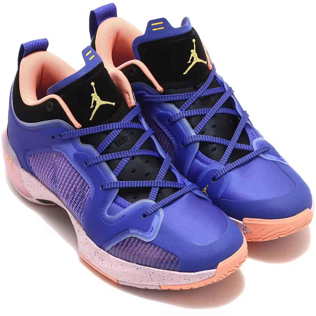 NIKE 新品　エアジョーダン37 ジェイソンテイタム DZ0812-200 Nike Air Jordan 37 