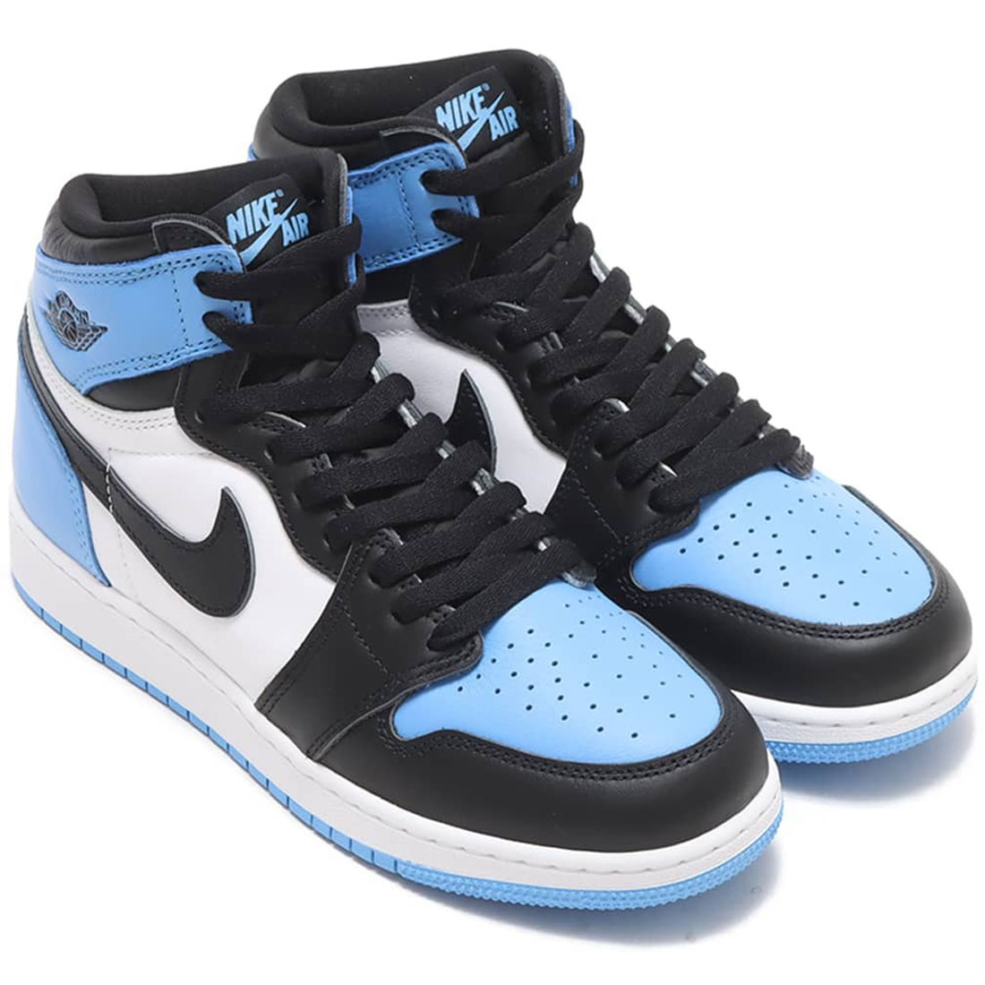 美品　ナイキ エアジョーダン 1 ハイ OG ホワイト/ミッドナイトネイビー エアジョーダン 1 ハイ OG CO.JP ホワイト ミッドナイトネイビー NIKE