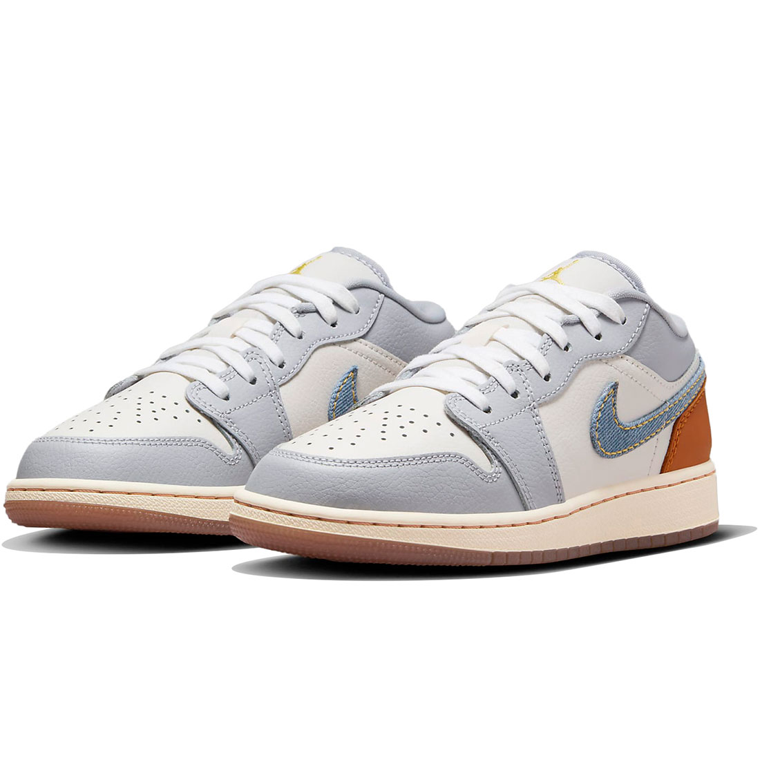 楽天市場】NIKE WMNS AIR JORDAN 1 LOW phantom/multi-color fz5045