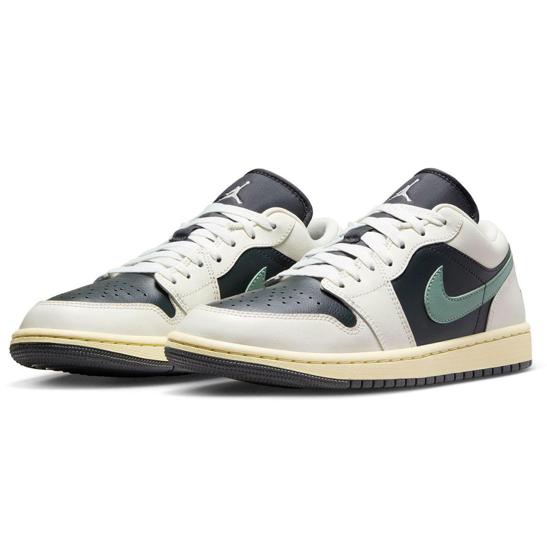 ナイキ エア ジョーダン 1 ロー NIKE W AIR JORDAN 1 LOW アンスラサイト/ジェイドスモーク DC0774-001｜シューズナッツ 17,924円
