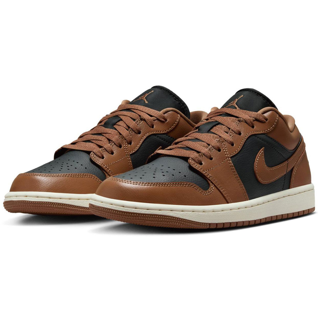 大人気!【Nike】エア ジョーダン1 ロープレミアムM/IB8058-110 Amazon | [ナイキ] エア ジョーダン 1 ロー プレミアム AIR