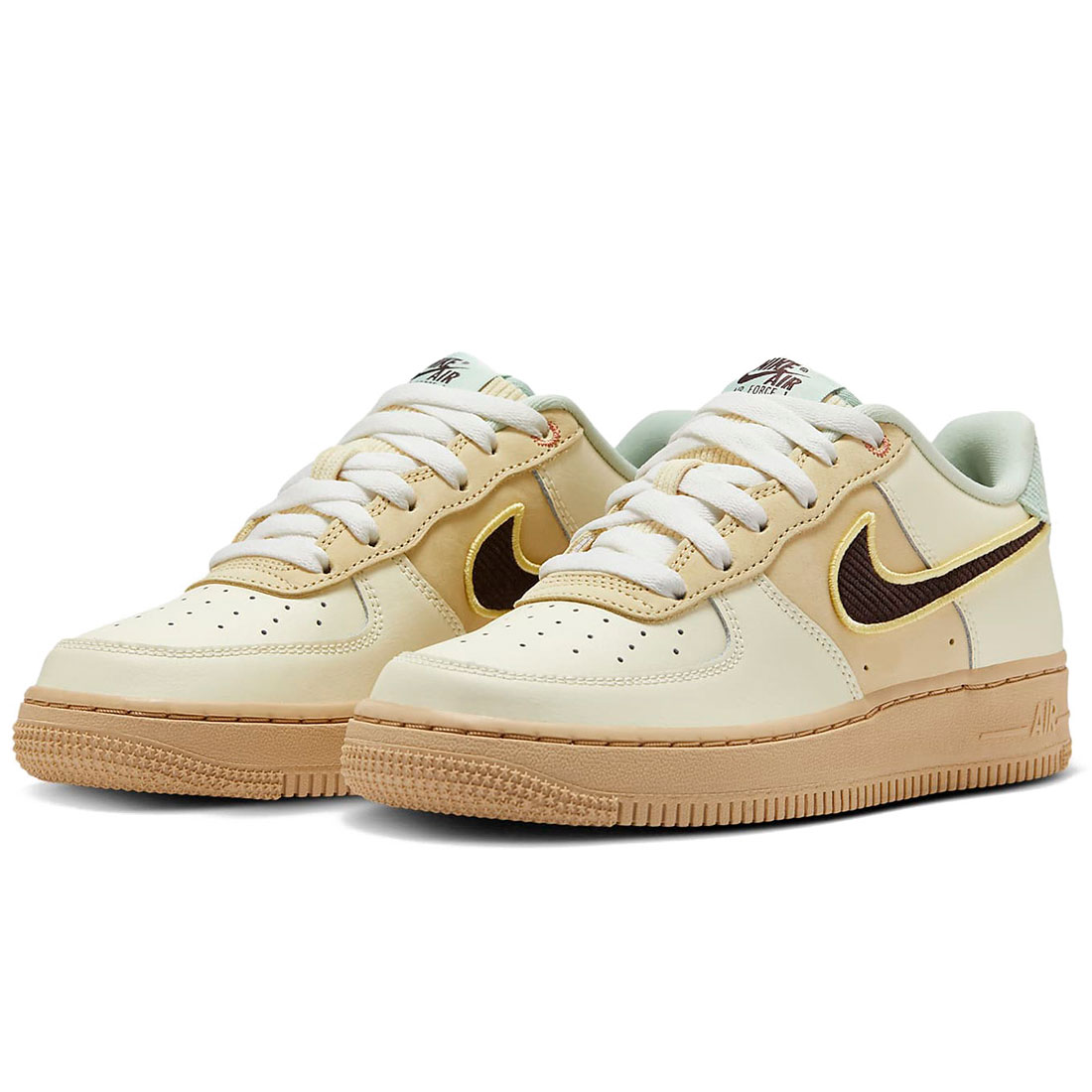 ナイキ 大気圏 フォース 1 LV8 NIKE J AIR FORCE 1 LV8 ココナツ牛乳/セサミ/シーフォーム/バロック赤銅色 HQ3473-122