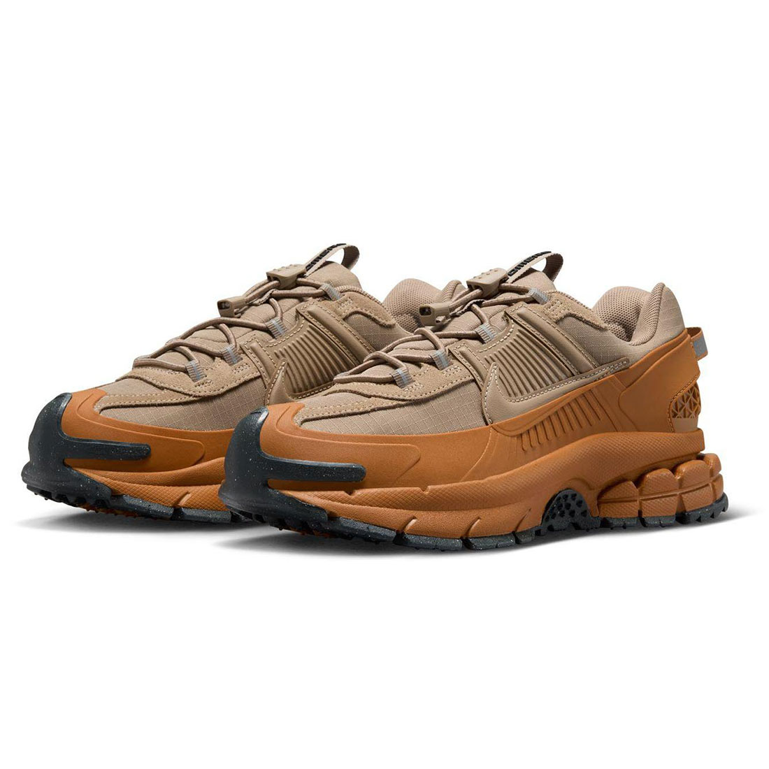 ナイキ ズーム ボメロ ローム NIKE W ZOOM VOMERO ROAM フラックス/アンスラサイト/ユニバーシティゴールド/カーキ HQ2181-200