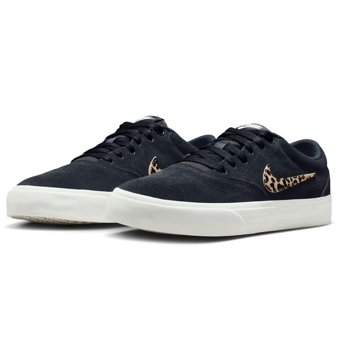 ナイキ チャージ スエード SE NIKE W CHARGE SUEDE SE ブラック/セサミ IM7348-001｜シューズナッツ
