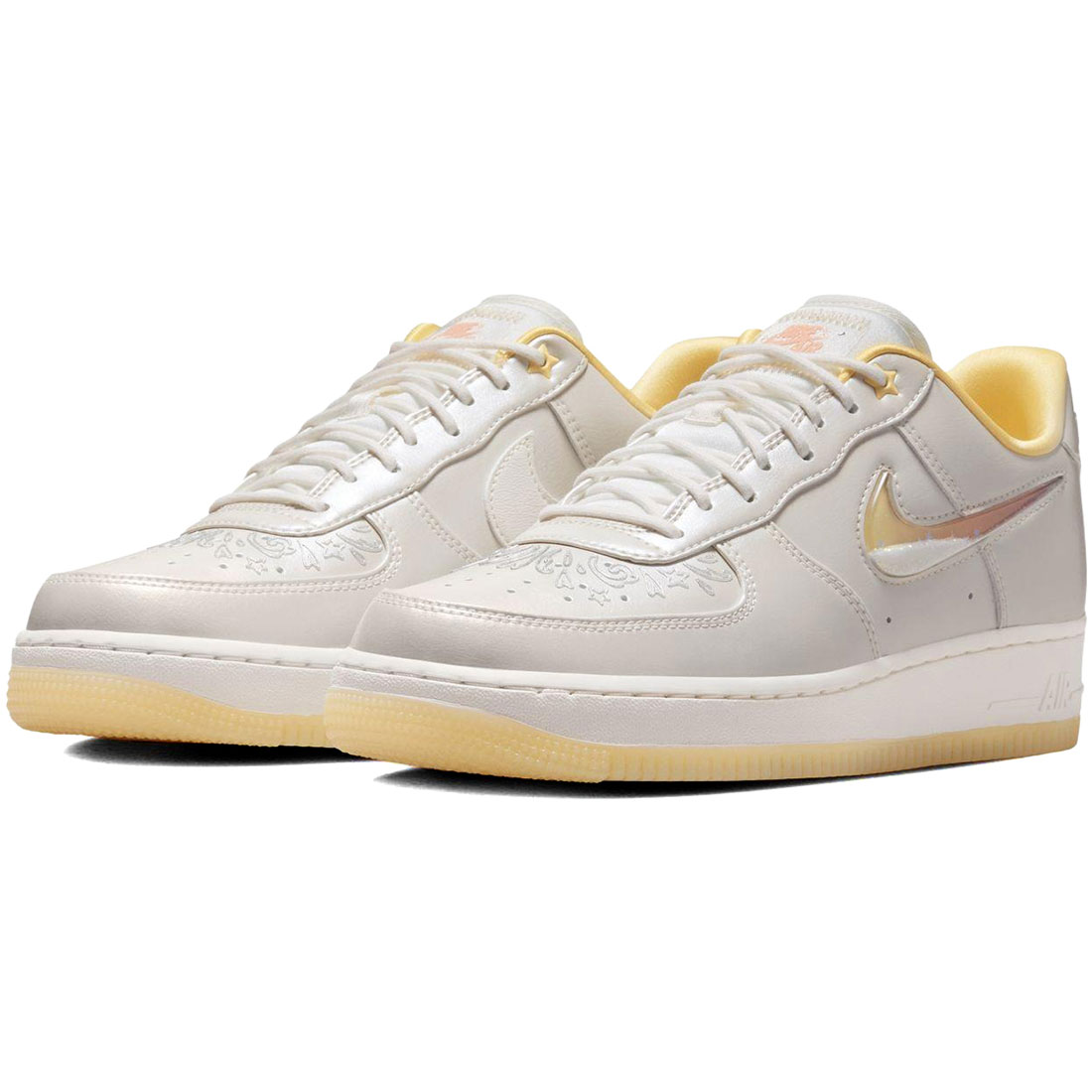 ナイキ エア フォース 1 '07 REC CN NIKE W AIR FORCE 1 '07 REC CN セイル/ベージュ/イエロー IR8218-118