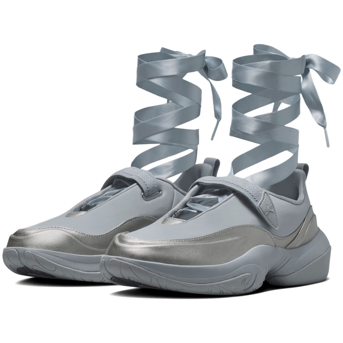 ナイキ ジョーダン ポワント NIKE W JORDAN POINTE メタリックシルバー/スモークグレー/フォトンダスト IB8597-002｜シューズナッツ 17,446円