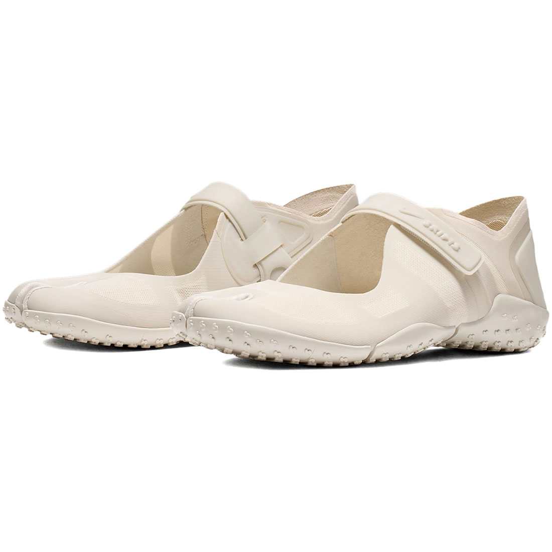 ナイキ NikeSKIMS 昇降機 メッシュ NIKE W NIKESKIMS LIFT MESH ライトボーン/ライトオールウッドブラウン IO7694-002