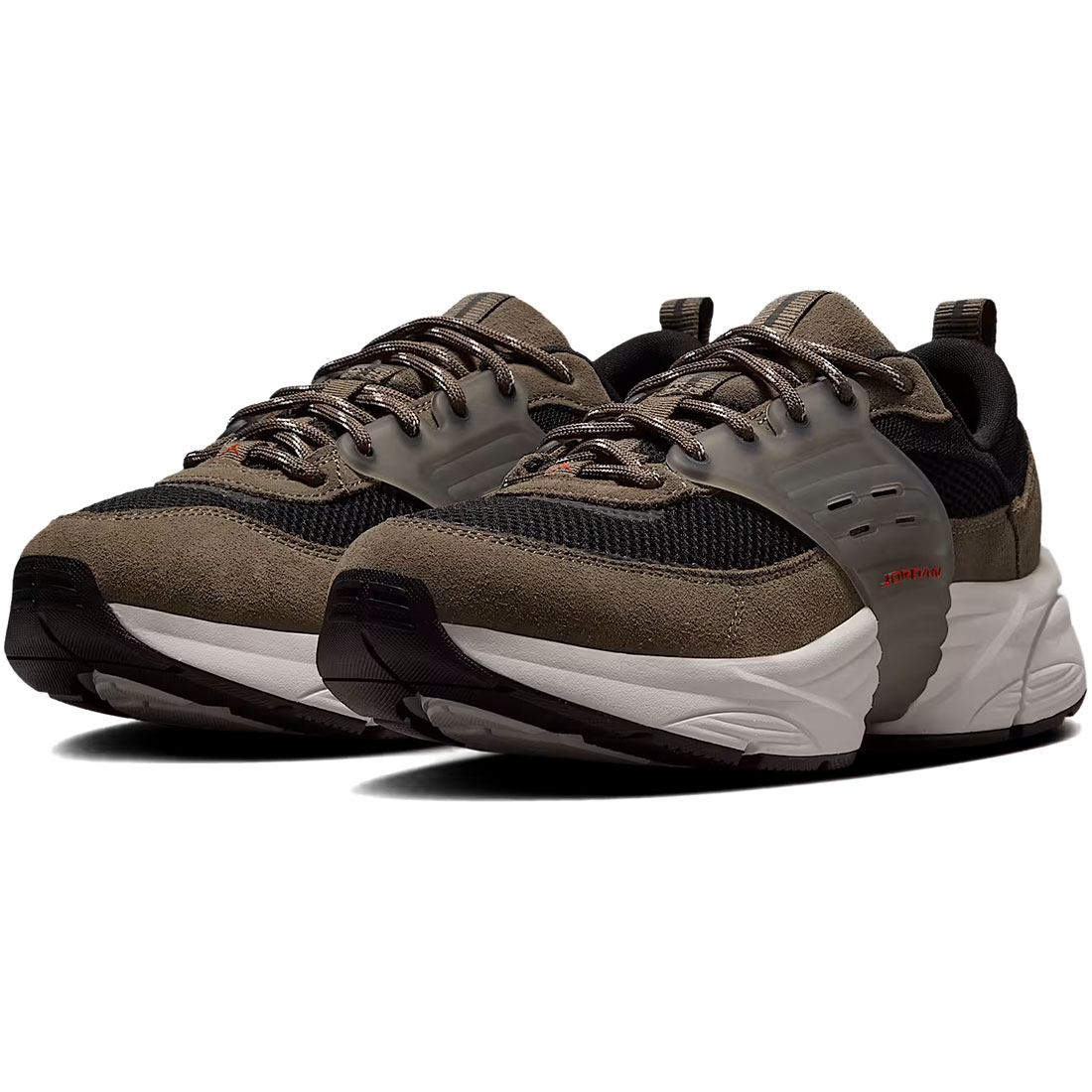 ナイキ ジョーダン トランナー O/S NIKE JORDAN TRUNNER O/S パロミノ/ブラック/ファントム/ユニバーシティレッド IB3722-202｜シューズナッツ 13,607円