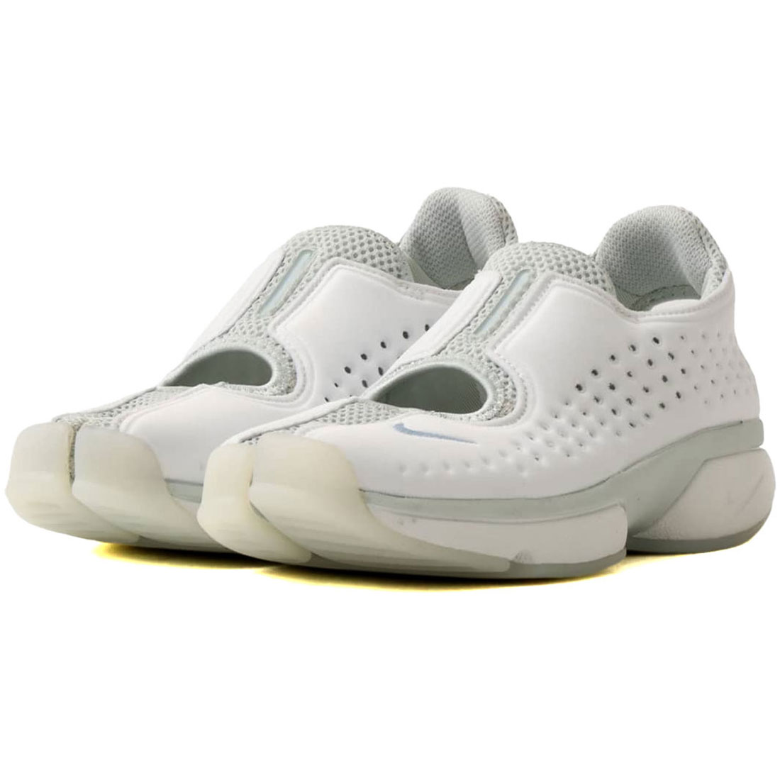 ナイキ リフト 2 NIKE W RIFT 2 サミットホワイト/スワン/ライトシルバー/アイスブルー IQ8006-100｜シューズナッツ