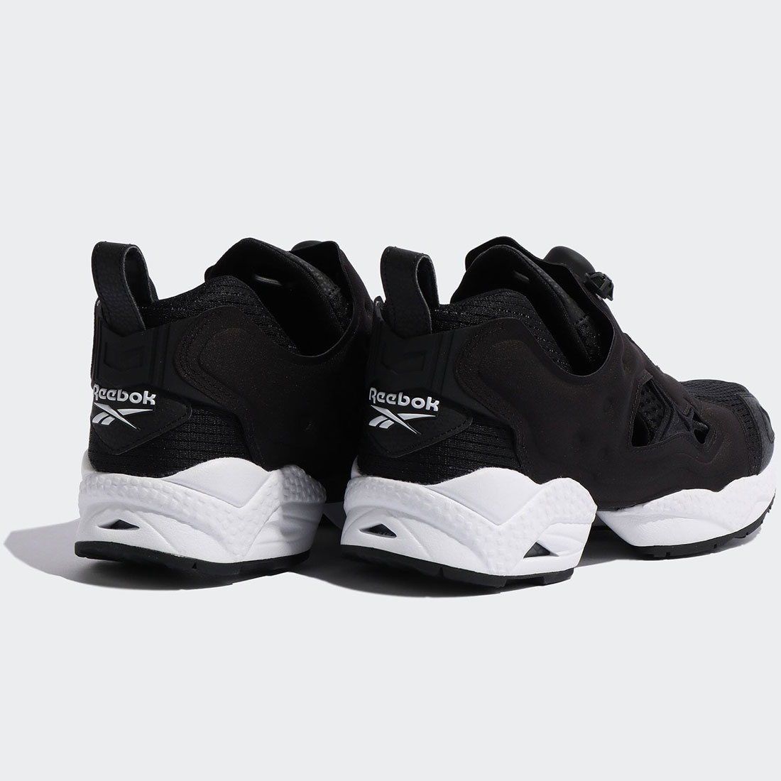 お年玉セール特価】 リーボック インスタポンプ フューリー 95 Reebok Instapump Fury コアブラック フットウェアホワイト  GX9433 日本国内正規品 promist.rs