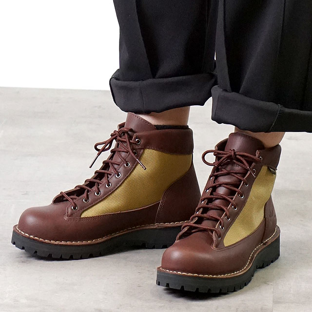 【30%OFF/SALE】Danner ダナー マウンテンブーツ レディース WS DANNER FIELD ウィメンズ ダナー フィールド DARK BROWN/BEIGE 靴 [D121004 SS18] 正規取扱店【ts】【e】｜Shoetime アウトフィットストア