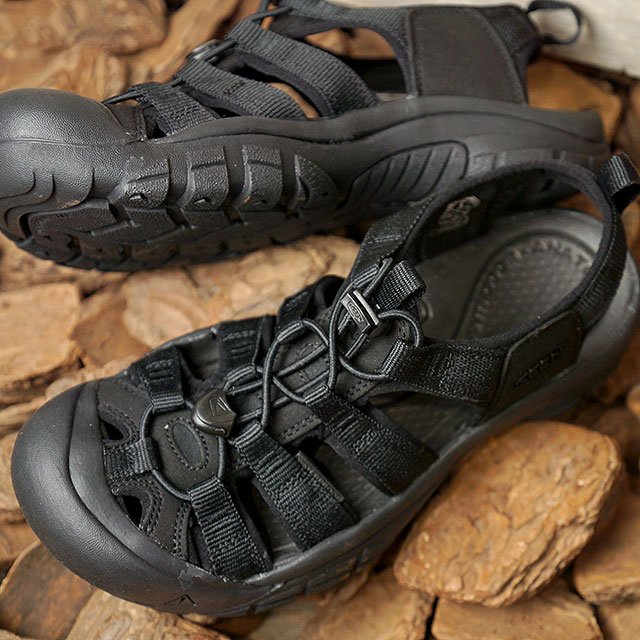 KEEN キーン サンダル ニューポート エイチツー W NEWPORT H2 [1025028 SS21] レディース アウトドア Triple Black ブラック系 正規取扱店｜Shoetime アウトフィットストア 10,934円
