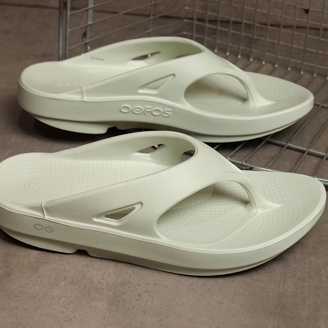 楽天市場】OOFOS ウーフォス サンダル OORIGINAL CHALK リカバリー