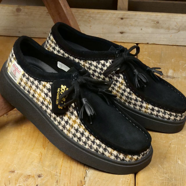 【30%OFF/SALE】【ラスト1足】Clarks クラークス トービュー ハリスツイード [26184928 FW25] Torview メンズ 靴 シューズ チャッカブーツ 200周年限定モデル Black-Combi 正規取扱店【ts】【e】｜Shoetime アウトフィットストア