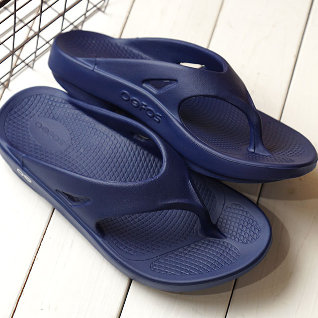 oofos original flip flops