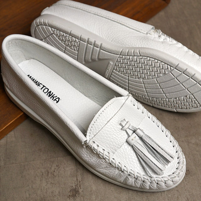 ミネトンカ Minnetonka タッセル モカシン レディース モカシンシューズ 4tj Ss22 Tassel Moccasin 日本限定 レザー ローファー White 白 ホワイト系 21年レディースファッション福袋