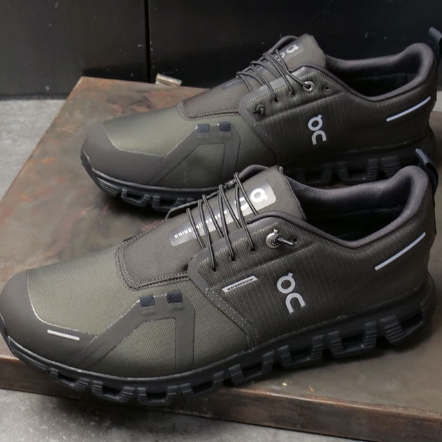 【ほぼ新品】On クラウド5 ランニングシューズ Waterproof 27.5 On スニーカー ON/オン CLOUD 5 WATERPROOF/ クラウド
