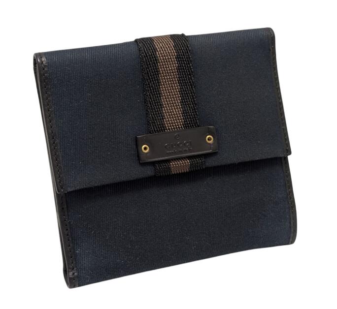 GUCCI 二つ折り財布 ブラック 楽天市場】GUCCI グッチ小銭入れ付き二つ折り財布パイソンレザー