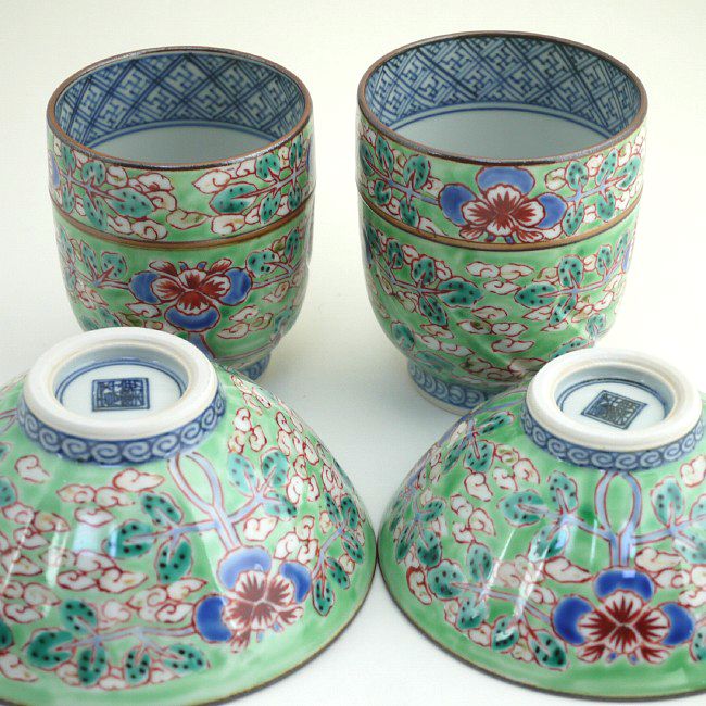 プレゼント贈り物ギフトにおすすめ 京焼清水焼 湯呑みセット 緑色の絵付けが極上 優雅な色絵湯飲み 京焼 清水焼 清水焼 ヒワ花雲夫婦湯呑と夫婦茶碗セット 壹楽 京焼清水焼専門店 松韻堂