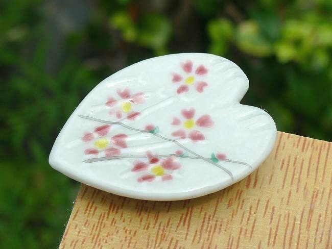 楽天市場】京都清水焼 枝垂れ桜打出小槌 箸置き5点セット 送料無料
