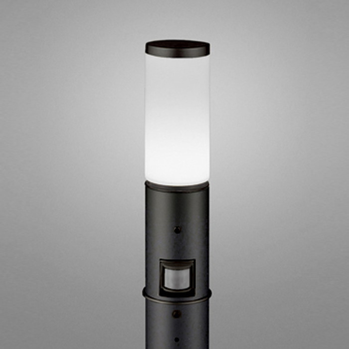 OG254655NCR オーデリック ガーデンライト 人感センサー付 地上高700mm 白熱灯器具60W相当 昼白色 防雨型｜照明デポ