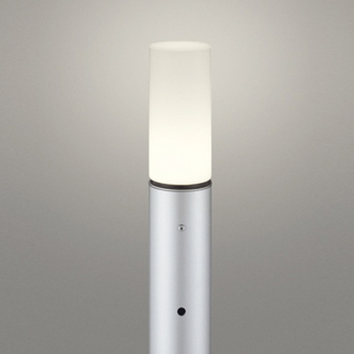 OG254666LR オーデリック ガーデンライト 明暗センサー付 地上高700mm 白熱灯器具60W相当 電球色 防雨型|照明デポ