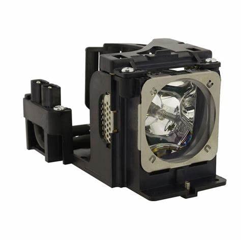 プロジェクターランプ ホームシアター テレビ 海外 輸入 WATOMAN POA-LMP90/POA-LMP106 Original Replacement Projector Lamp with Housing for Sanyo PLC-SU70 PLC-XE40 PLC-XU2530C PLC-XU73 PLC-XU74 PLC-XU76プロジェクターランプ ホームシアター テレビ 海外 輸入｜angelica