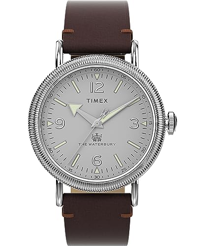 腕時計 タイメックス メンズ Timex Men Waterbury Traditional 40mm Watch - Brown Strap Silver-Tone Dial Silver-Tone Case腕時計 タイメックス メンズ
