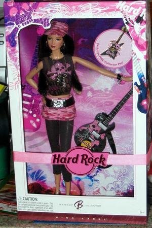 バービー Barbie ハードロックバービー バービーサイズのギター ストロベリーブロンドのハイライトを備えたハードロック限定のブルネットヘア ハードロックカフェバービードールコレクション ピンクラベル L4175｜angelica