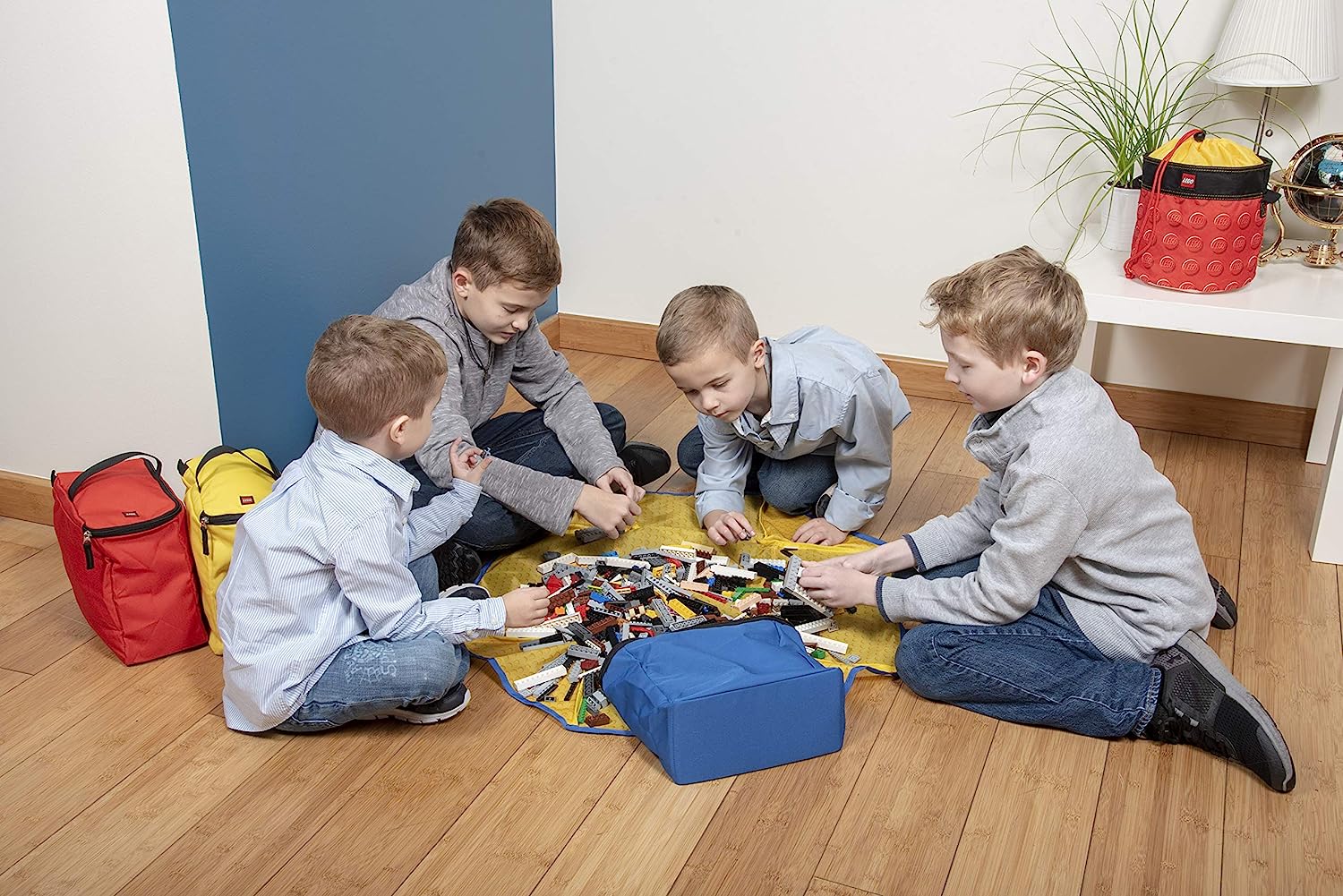 送料無料 レゴ Lego ストレージ 4ピース トートバッグとプレイマット レゴ持ち歩き 色分けされたトート 片付けも楽 Painfreepainrelief Com