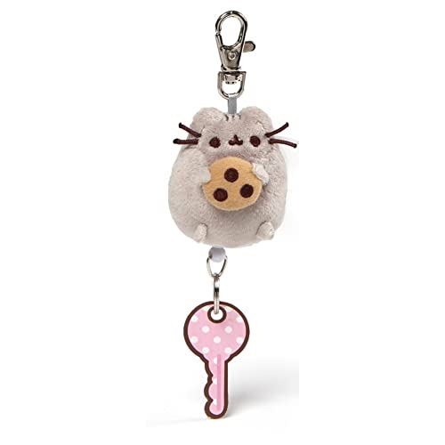 ガンド GUND ぬいぐるみ リアル お世話 GUND Pusheen with Cookie Plush Retractable Keychain, 2.5
