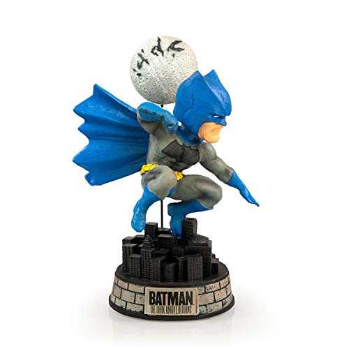 ボブルヘッド バブルヘッド 首振り人形 ボビンヘッド BOBBLEHEAD 送料無料 Exclusive 人気ショップが最安値挑戦 Batman Bobblehead Pose 8-Inch ブランドのギフト In A Designボブルヘッド Resin Features Superhero