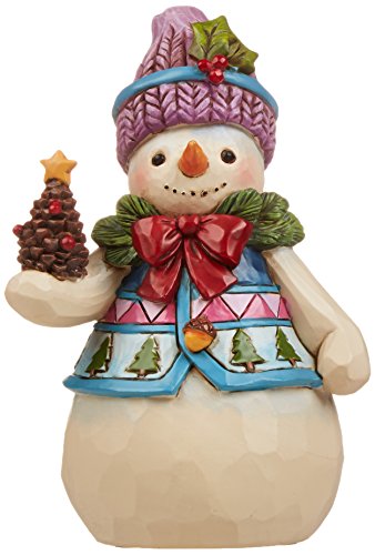 エネスコ Enesco 飾りつけ 室内装飾 外国でひな形 亜米利加 Enesco Jim Shore Heartwood Creek Pint-Size Snowman with Pinecone Stone Resin Figurine, 4.75”, White, Red, Green, Blueエネスコ Enesco 飾りつけ 室内装飾 外国でひな形 亜米利加